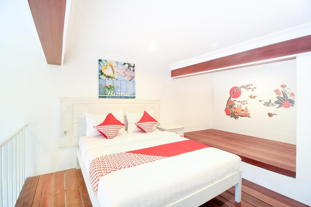 סוראבאיה Oyo 204 Blessing Residence מראה חיצוני תמונה