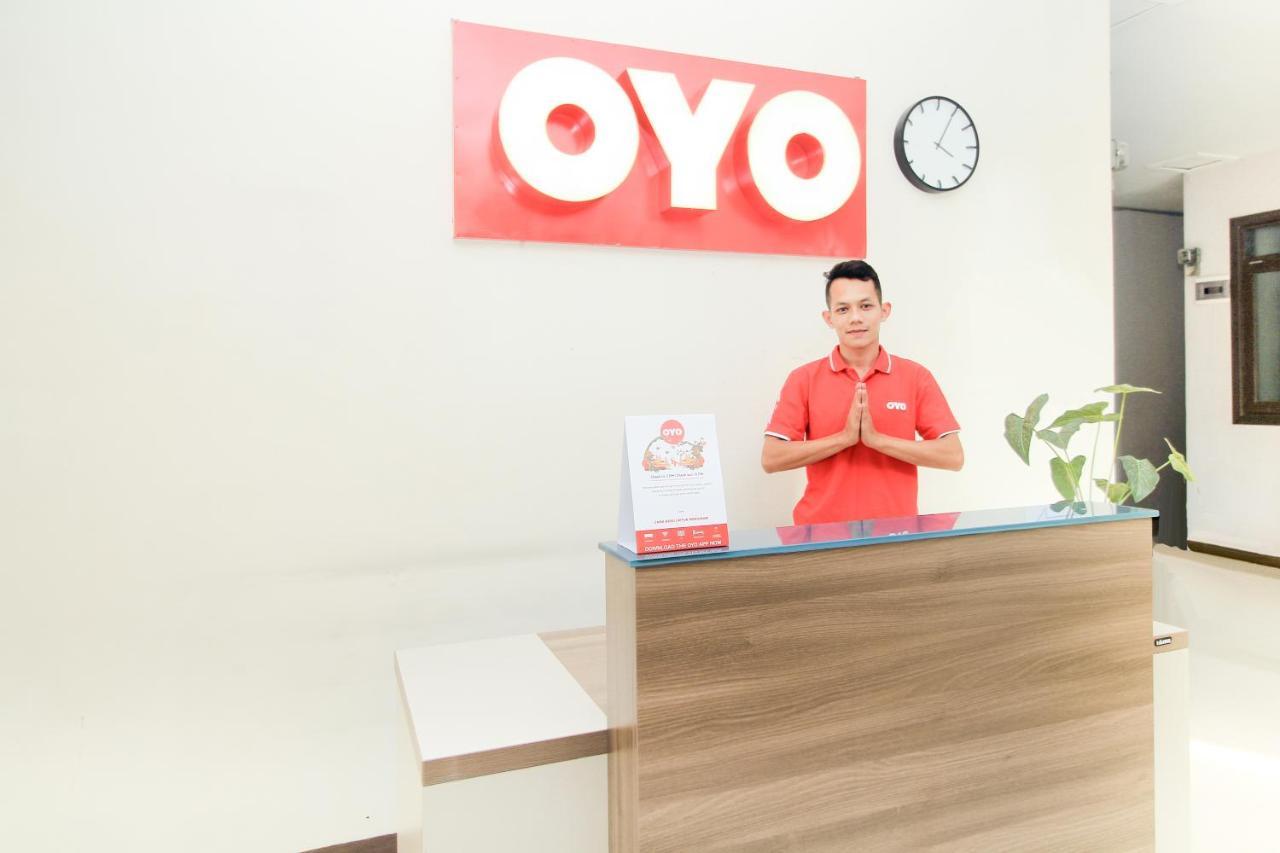 סוראבאיה Oyo 204 Blessing Residence מראה חיצוני תמונה