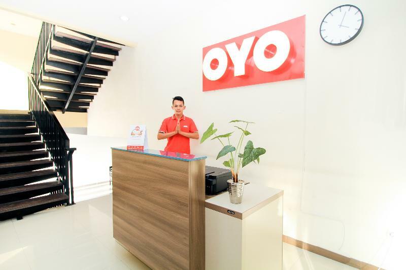 סוראבאיה Oyo 204 Blessing Residence מראה חיצוני תמונה
